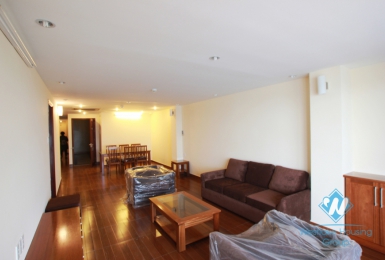 Brand new 3 bedrooms apartment for rent in Xuan Dieu street, Tay Ho, Hanoi